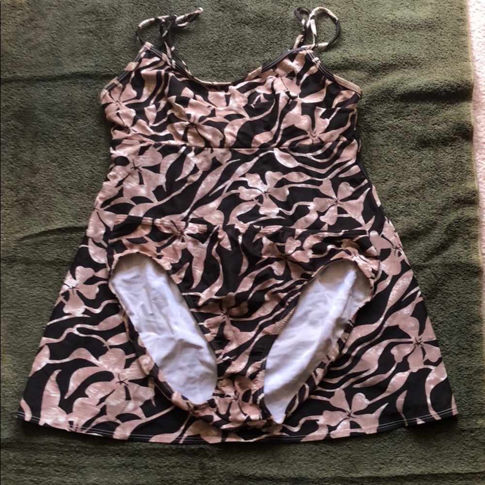 Tankini bathing suit worn twice.